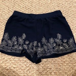 Navy shorts with cute detail